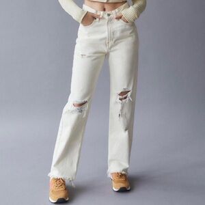 BDG Urban Outfitters High Waisted Straight Leg White Distressed Cowboy Jeans 24